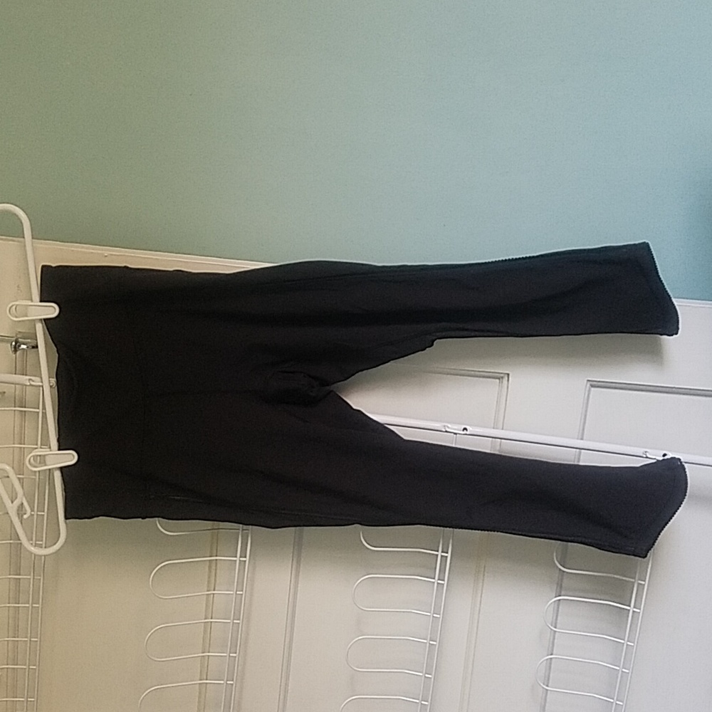 Lululemon Athletica Crop Leggings Black Mesh Back Active Yoga Run Dance Stretch